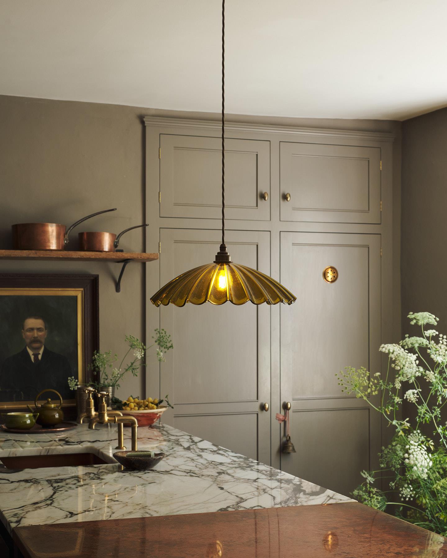 The Grand Frilly Chartreuse Light – deVOL Kitchens