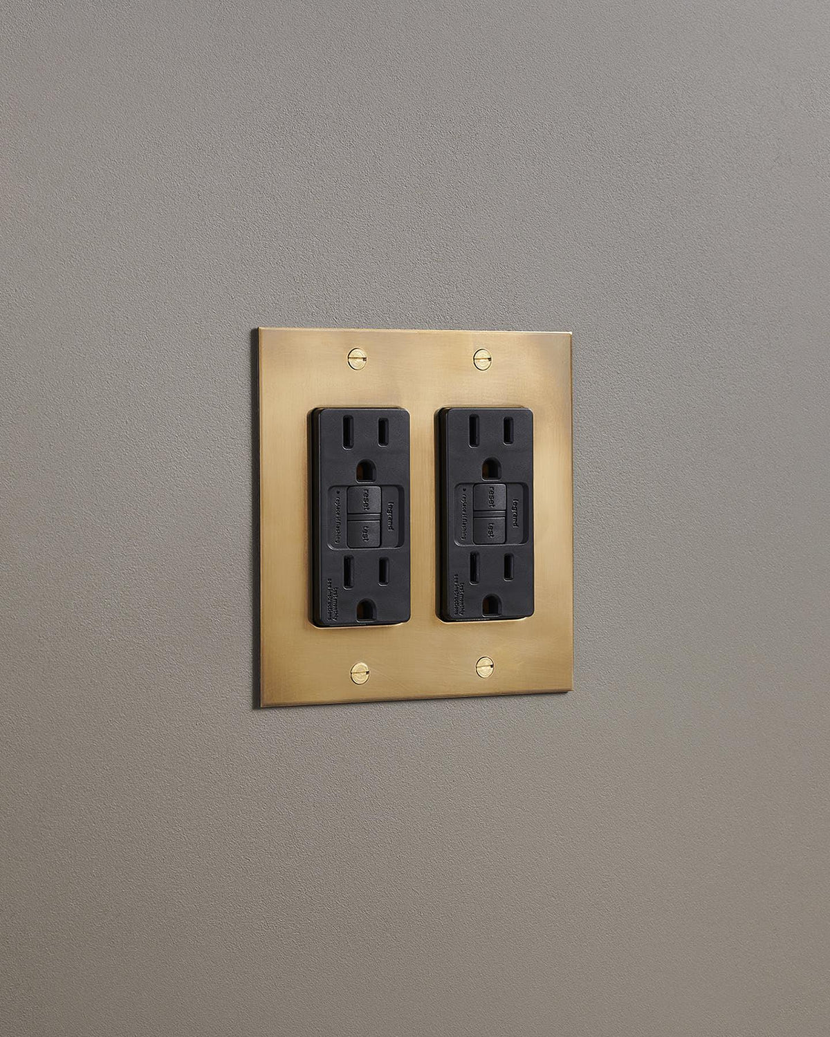 F&L Aged Brass Quad Duplex GFCI Outlet TEST