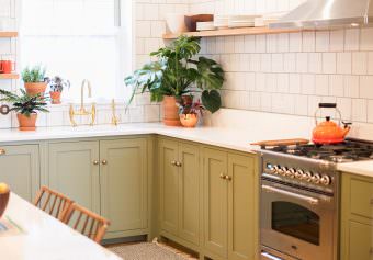 A Village Green deVOL Kitchen in Brooklyn, New York