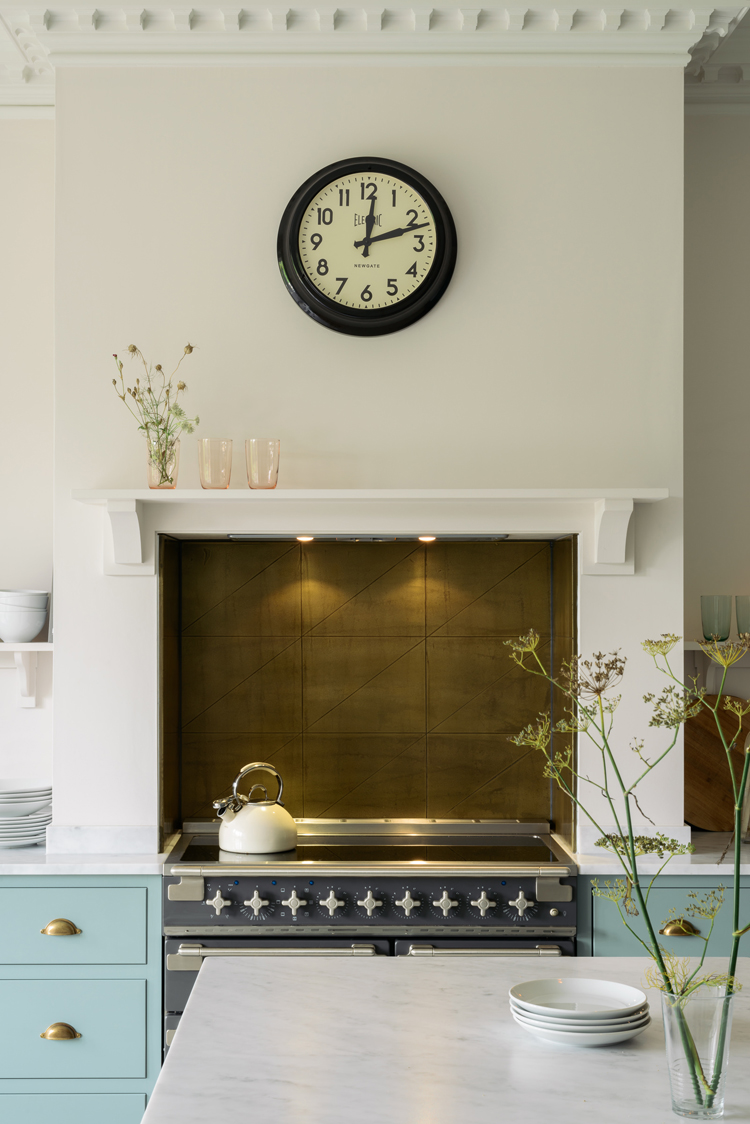 deVOL-Kitchen-Brass-Tiles