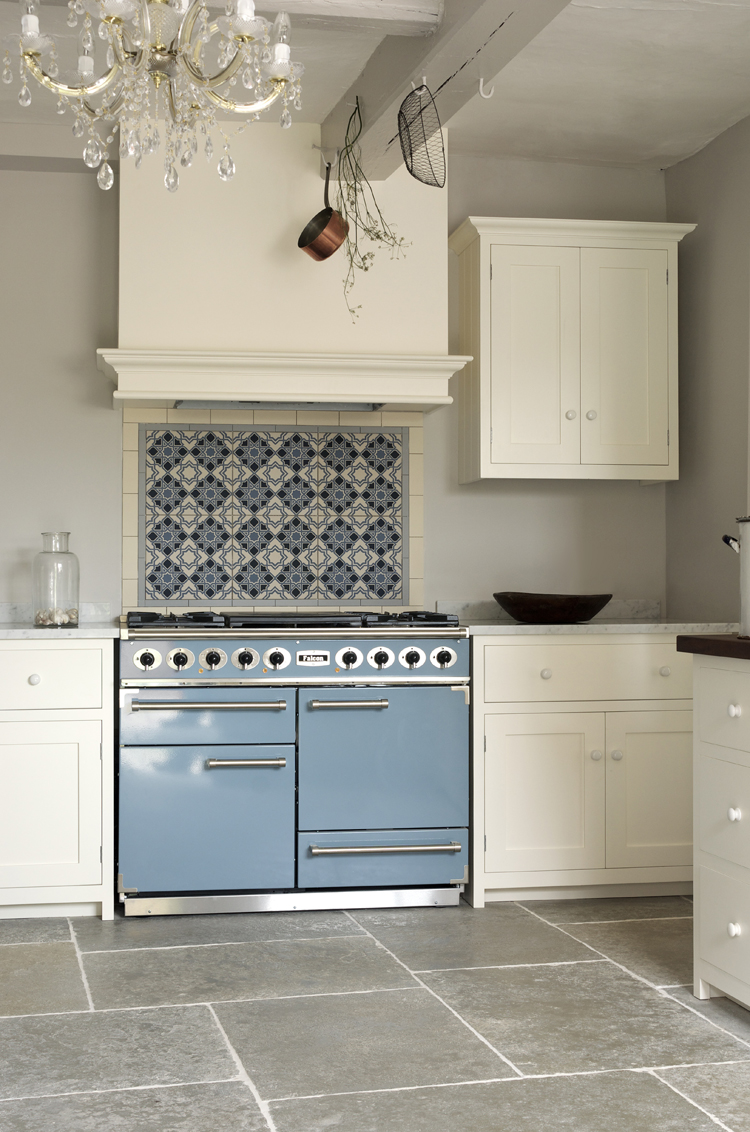 deVOL-Kitchen-Patterned-Til