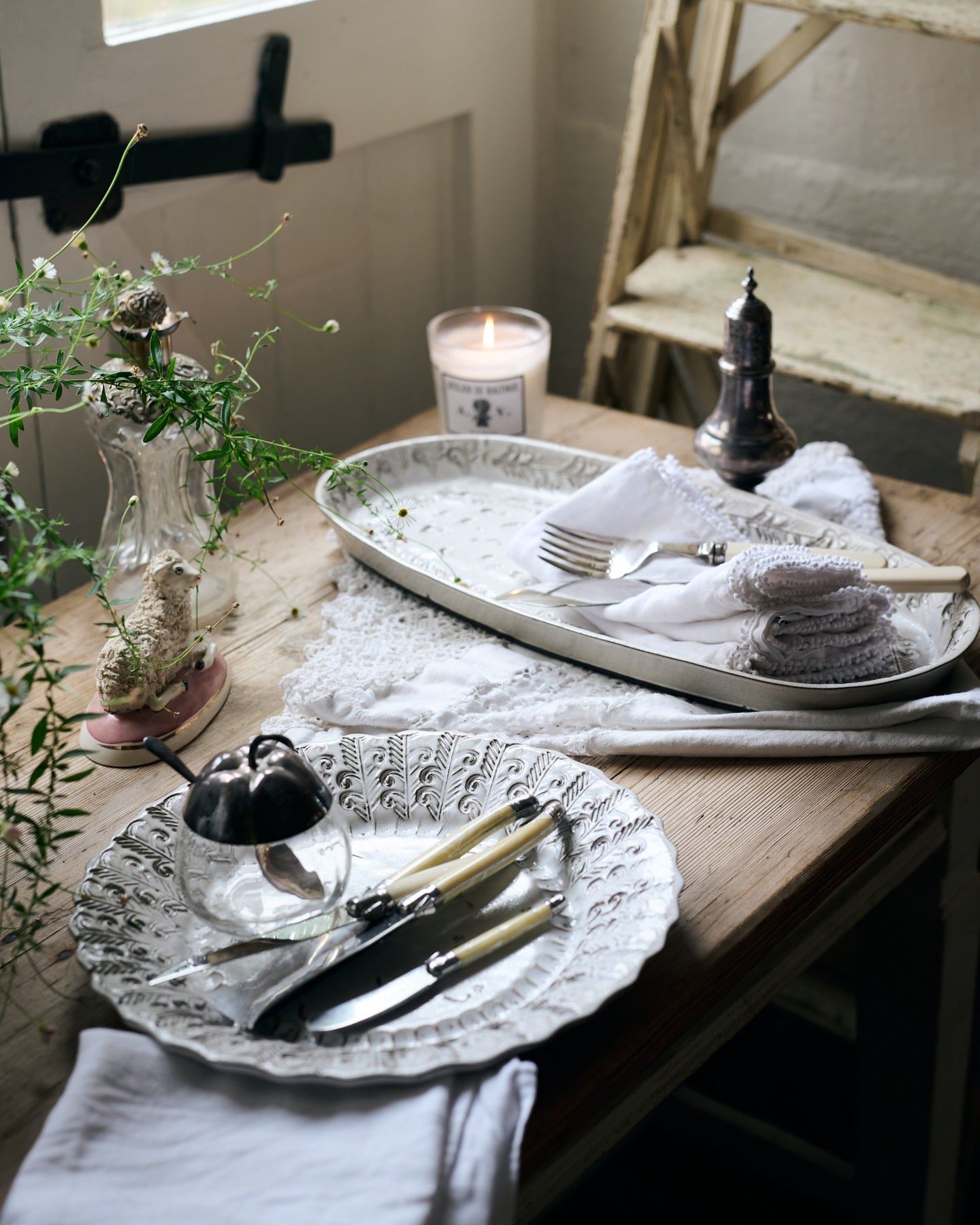 Oval Heirloom Platter - Antique White