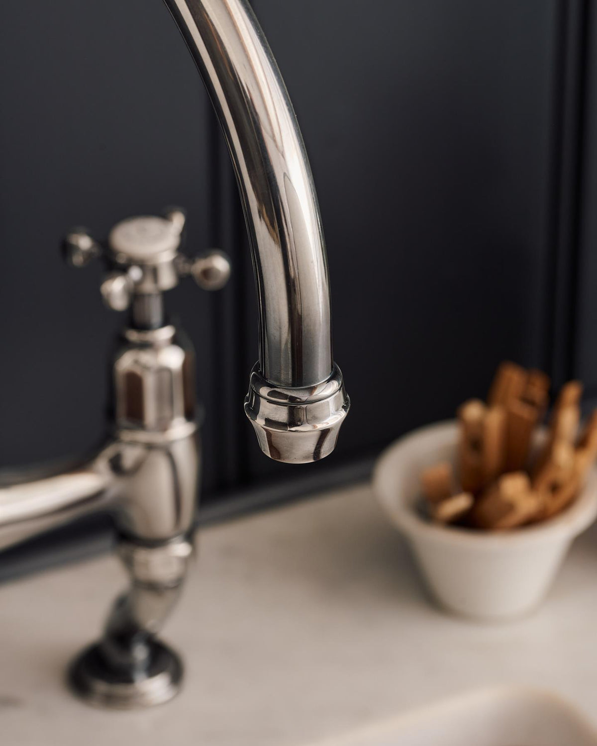 deVOL Antique Silver Ionian Tap TEST