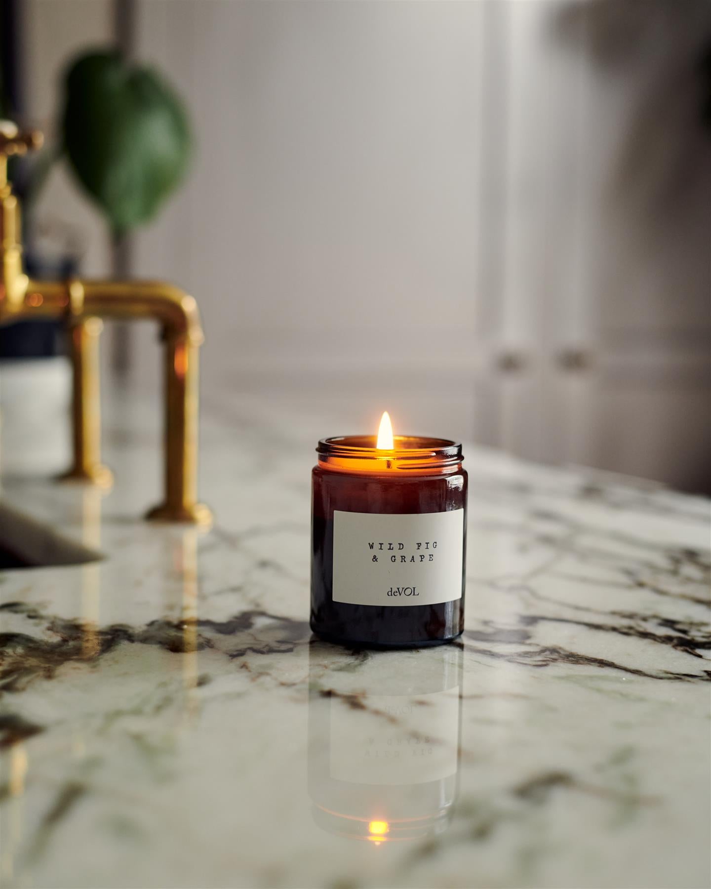 Small deVOL Scented Candle - Wild Cranberry