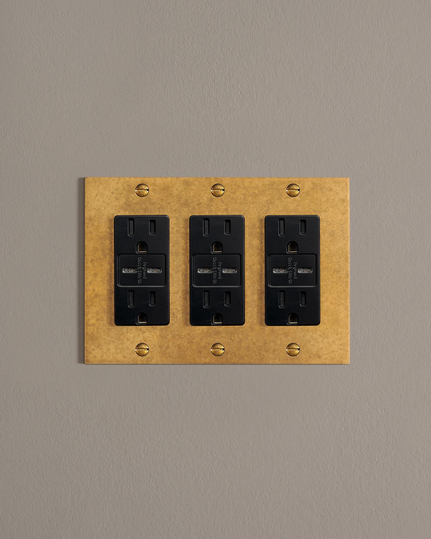 deVOL Aged Brass Decora Plate - 3 Gang