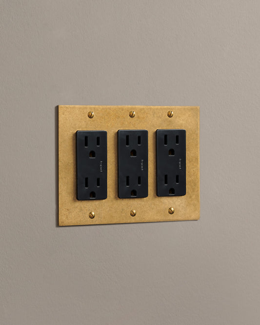 deVOL Aged Brass Decora Outlet - 3 Gang