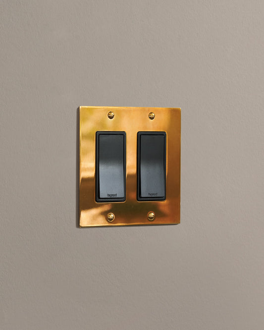 deVOL Heirloom Brass Rocker Switch - 2 Gang