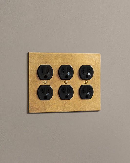 deVOL Aged Brass Duplex Outlet - 3 Gang