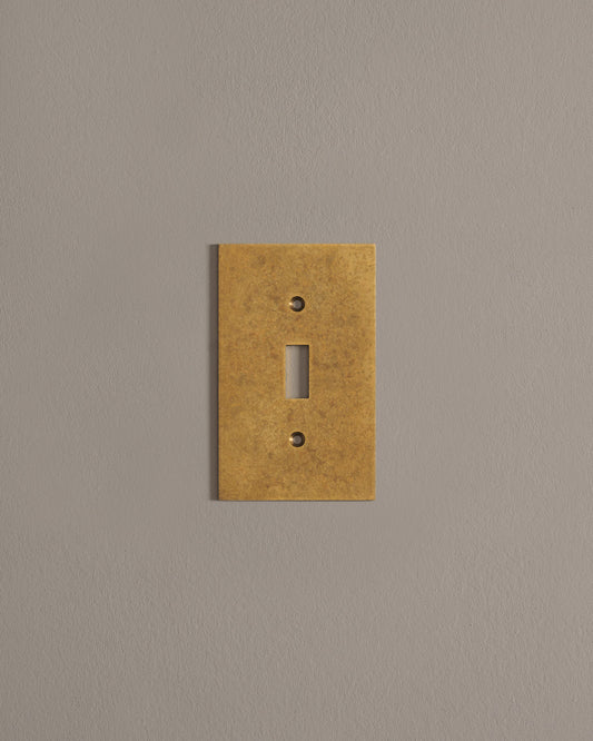 deVOL Aged Brass Toggle Plate - 1 Gang