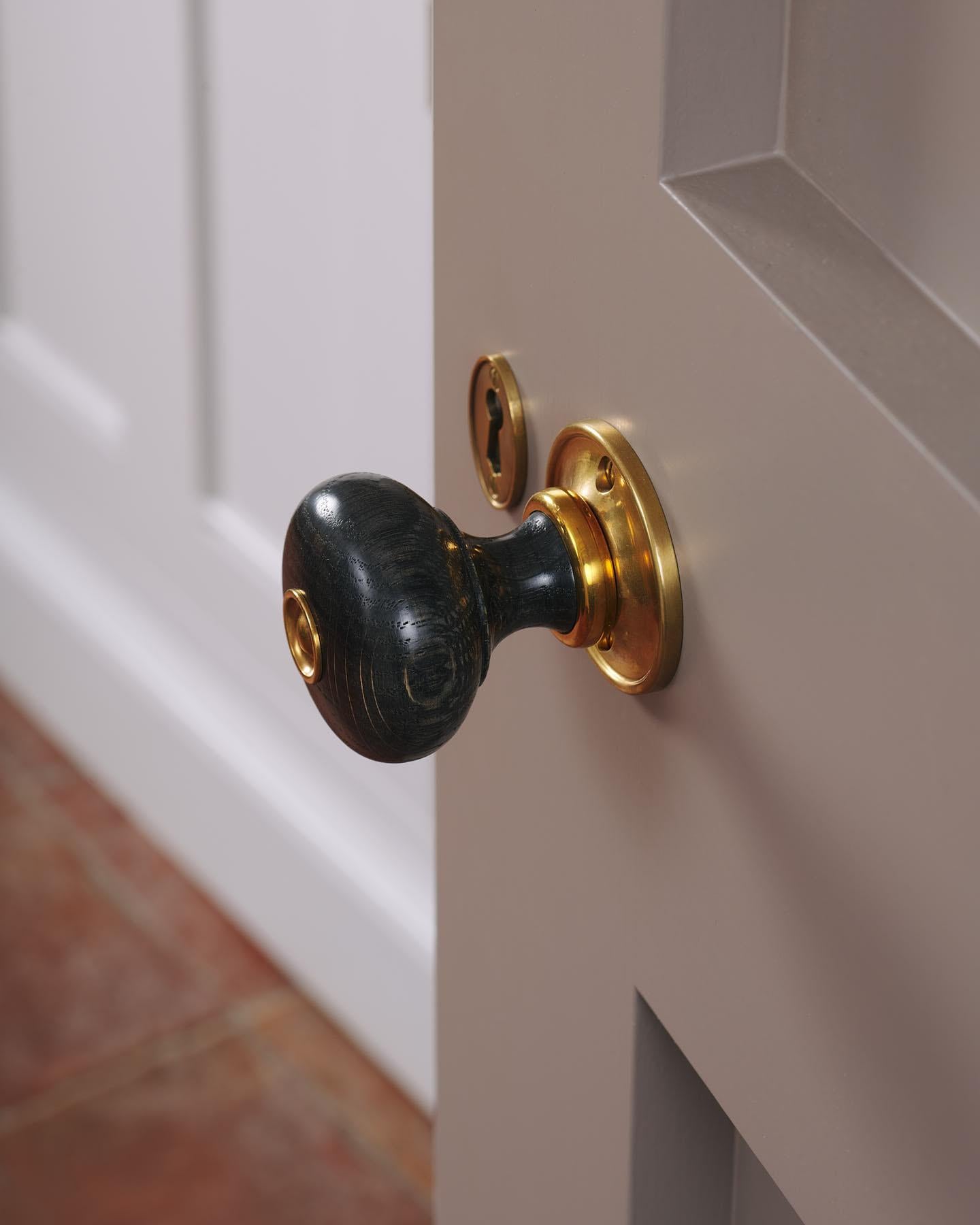The Amelie Doorknob with Romilly Backplate