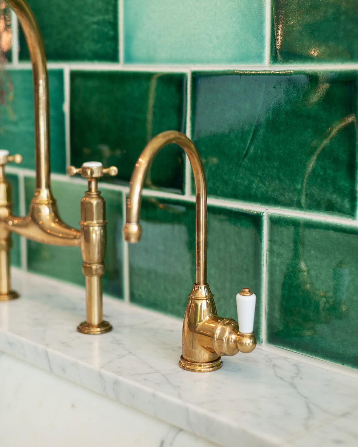 deVOL Aged Brass Parthian Mini Instant Hot Tap TEST