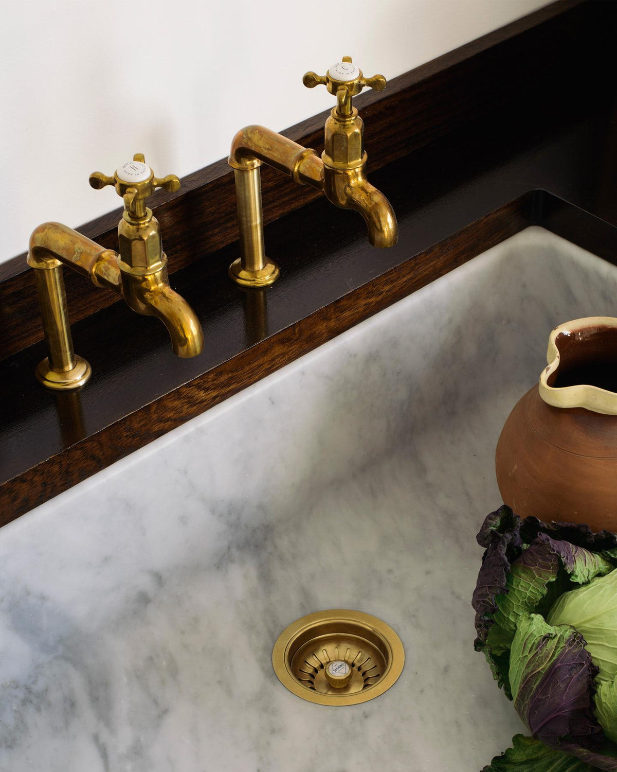 deVOL Aged Brass Mayan Taps TEST