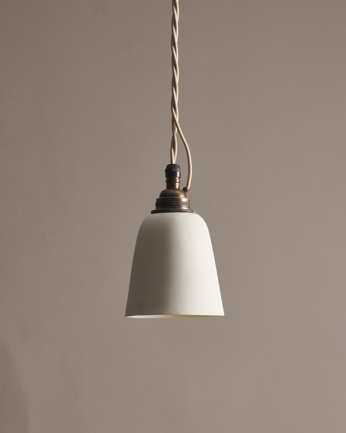 Large Plain Beaker Porcelain Pendant Light TEST