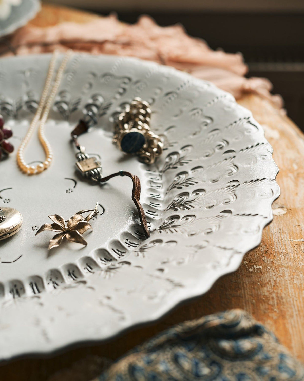 Grand Heirloom Platter - Antique White TEST