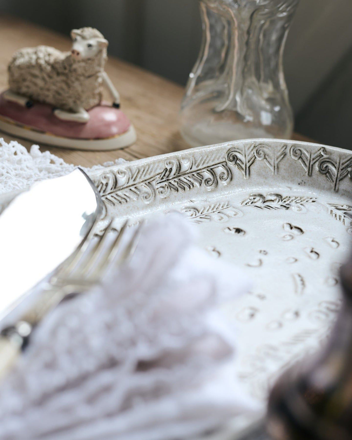 Oval Heirloom Platter - Antique White (Second) TEST