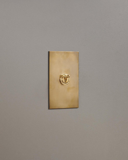 F&L Aged Brass Toggle Switch - 1 Gang