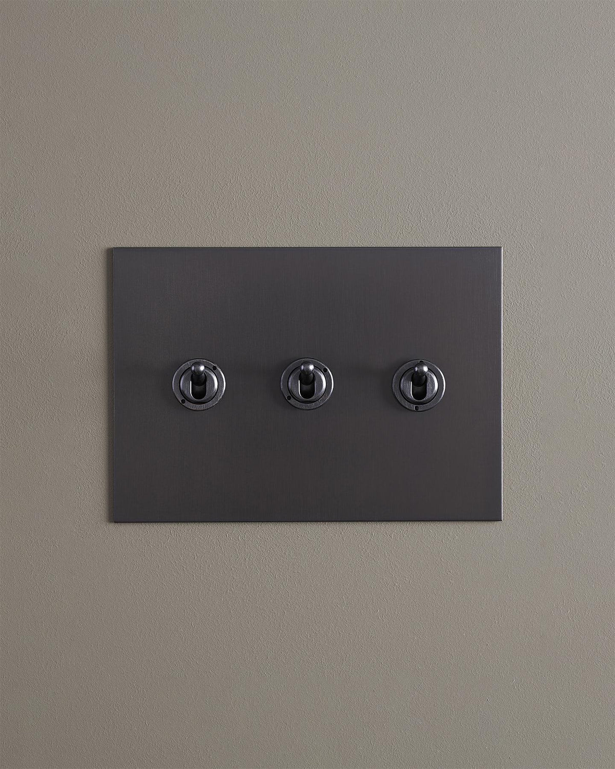 F&L Antique Bronze Toggle Switch - 3 Gang TEST