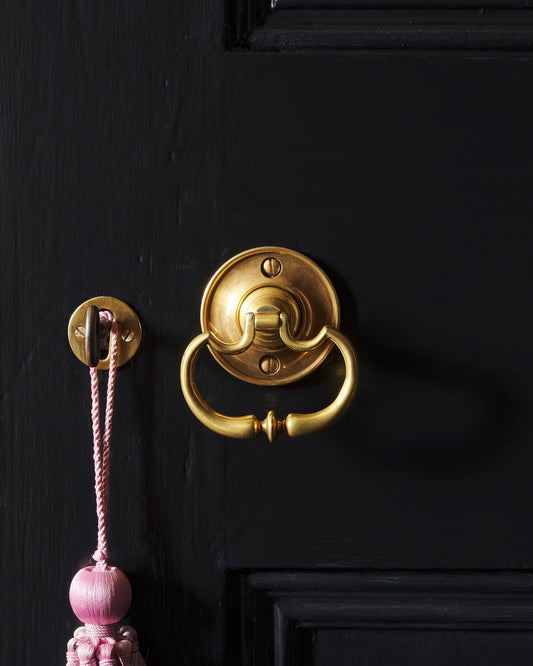 The Eglantine Drop Handle
