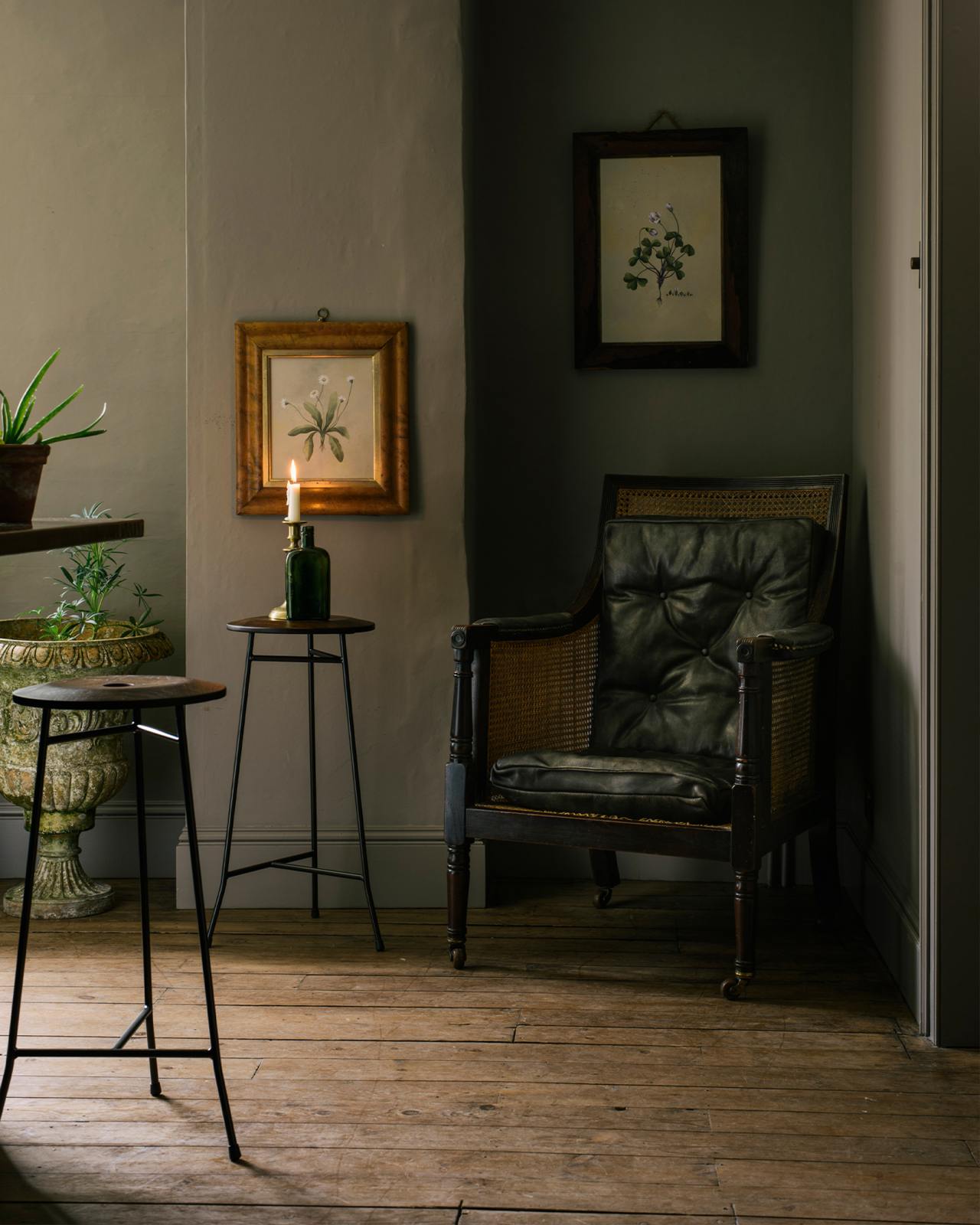 The Creedy Stool | deVOL Kitchens