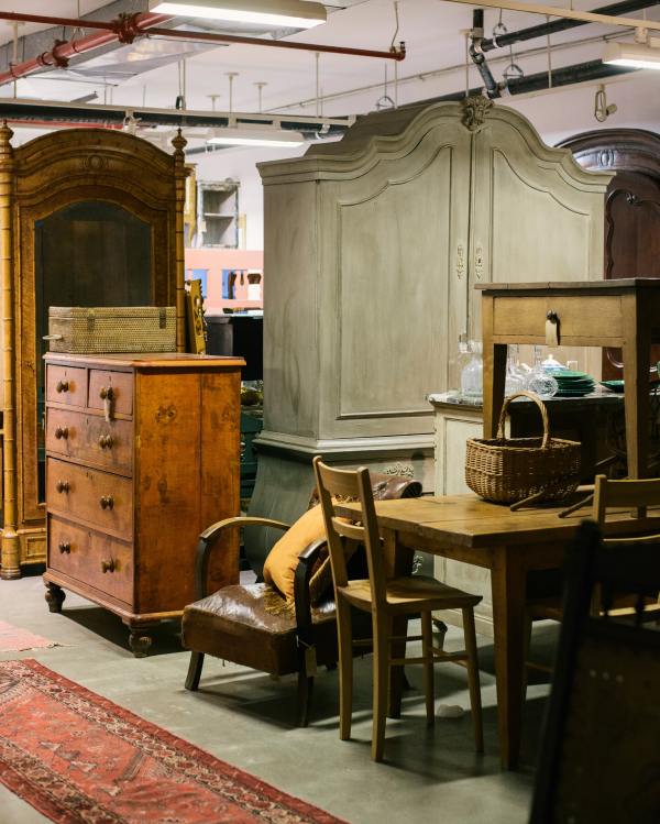 Vintage Furniture & Antique Pieces