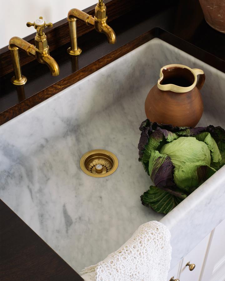 Tuscan Farmhouse Carrara Marble Sinks