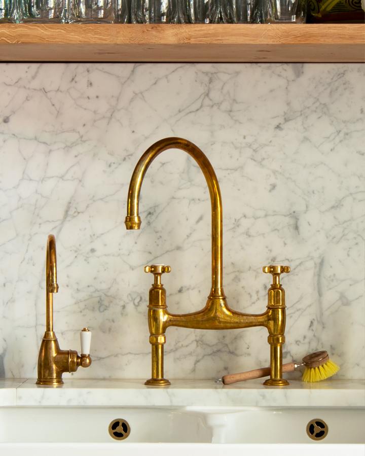 deVOL Aged Brass Filter Tap