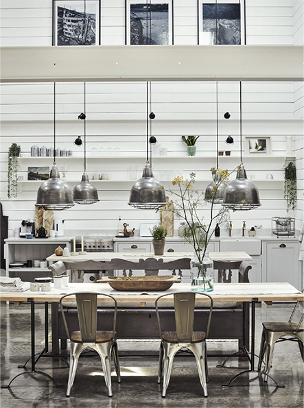 Country Living Modern Rustic - April 2024