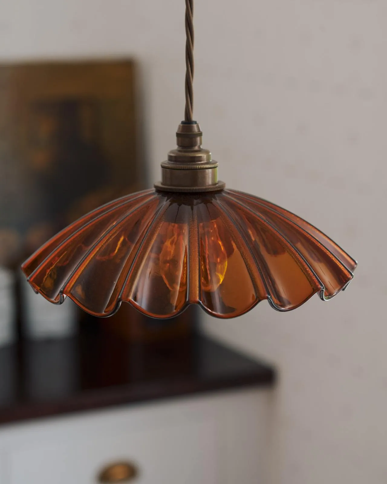 GM Pendant ライト(コッパー) (Menu) The Frilly Amber Light | deVOL Kitchens