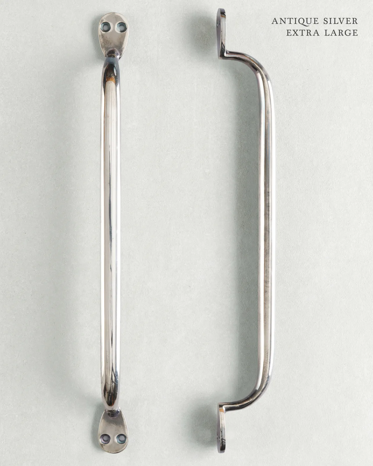 An ‘Extra Large’ simple pull handle for a kitchen cupboard or drawer with an antique silver finish.