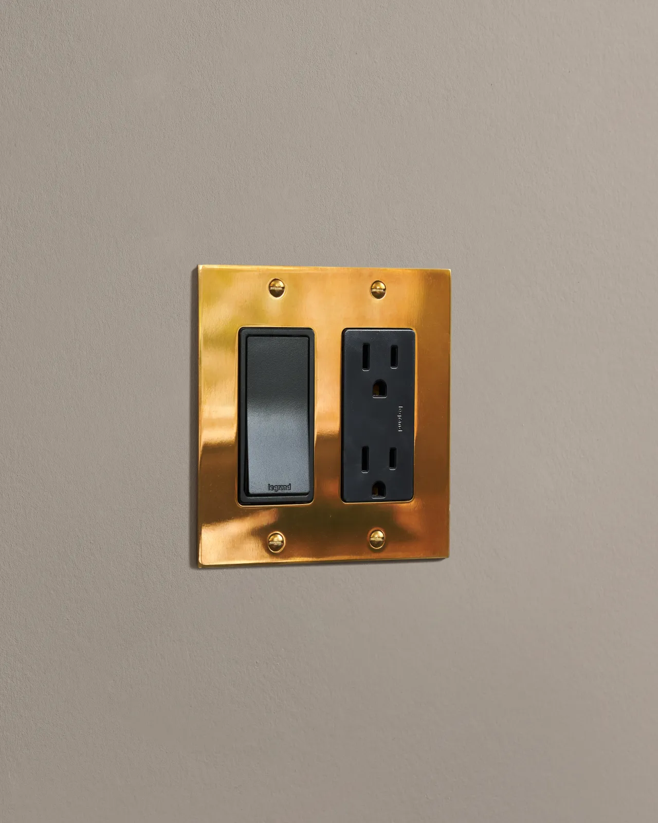 a side on shot of a mixed module on an heirloom brass plate.