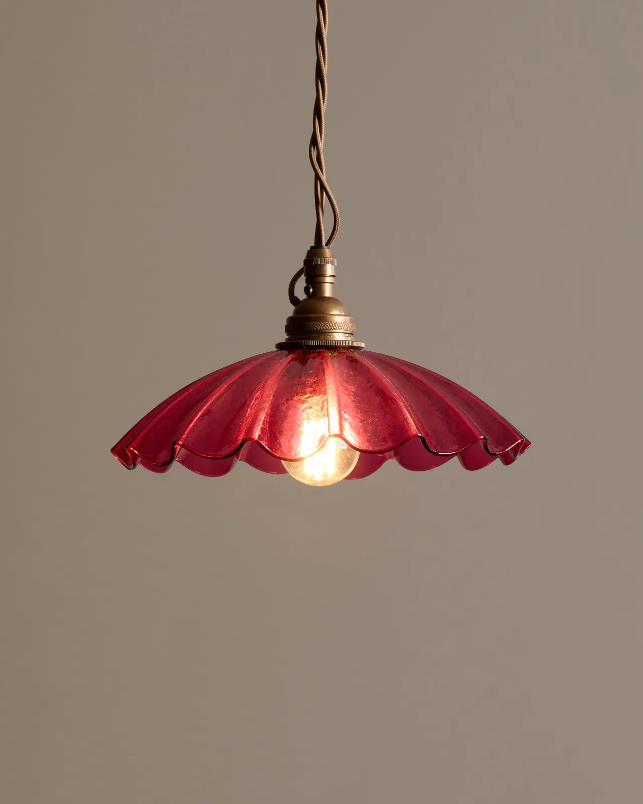 The Frilly Cranberry Light | deVOL Kitchens