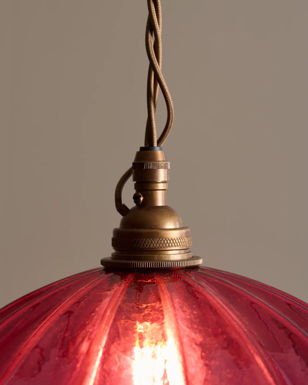 The Frilly Cranberry Light | deVOL Kitchens