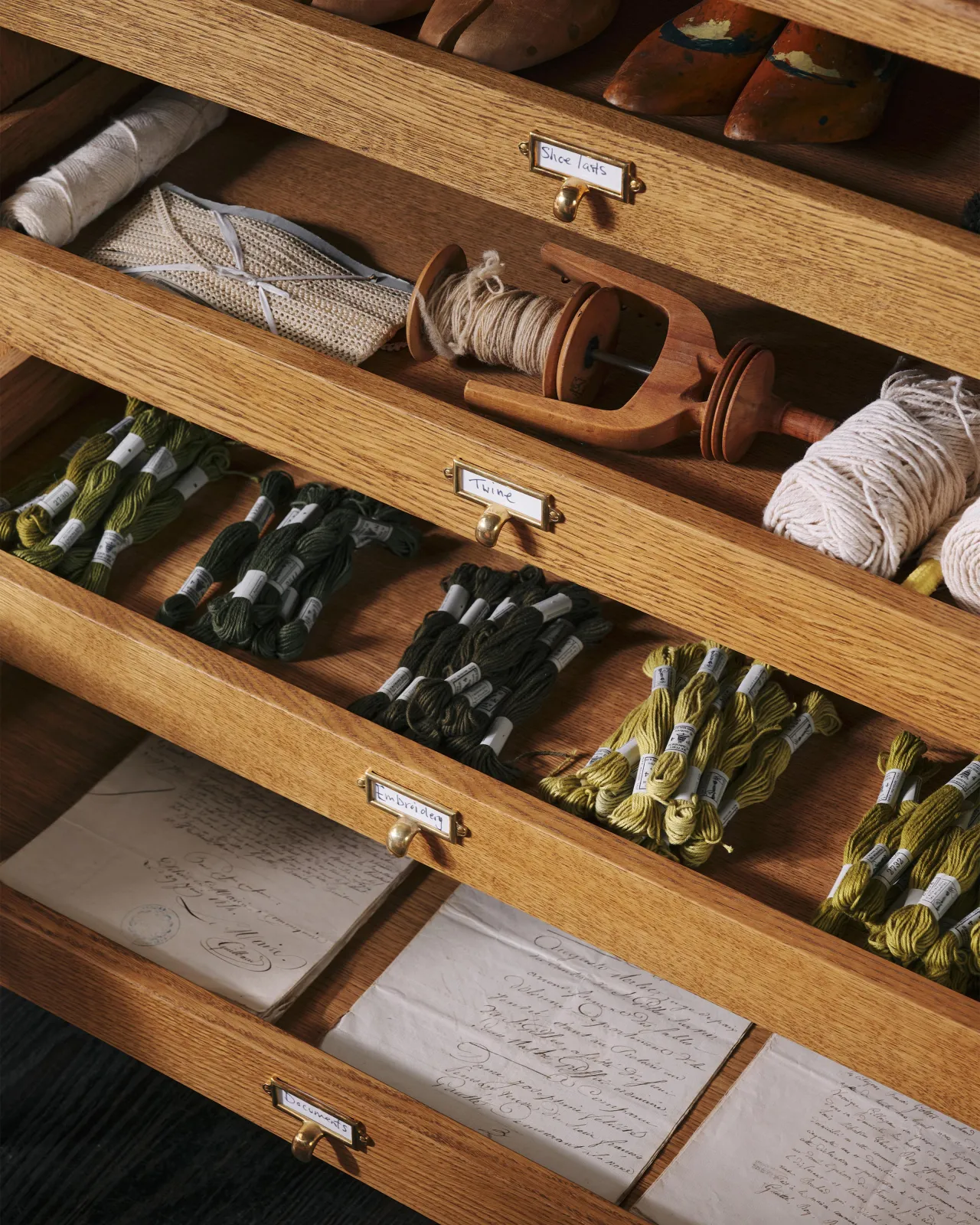 The Little Label Holder | deVOL Kitchens