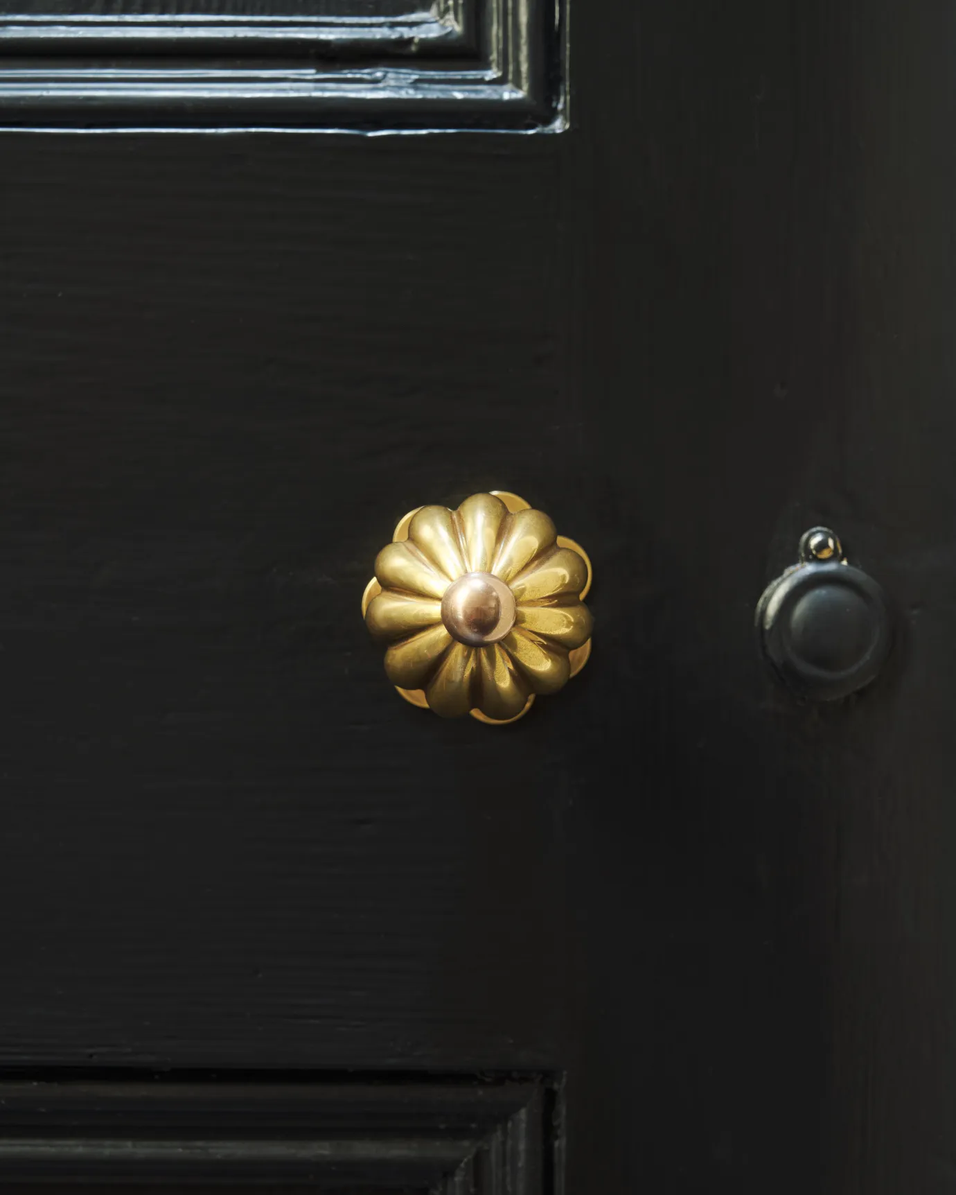 Marguerite Door handle